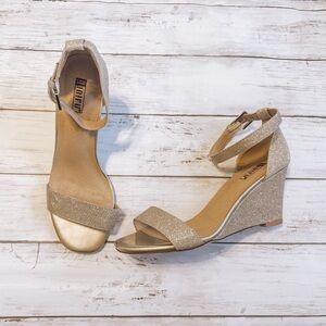 IDIFU Gold Open Toe Wedge Sandals
